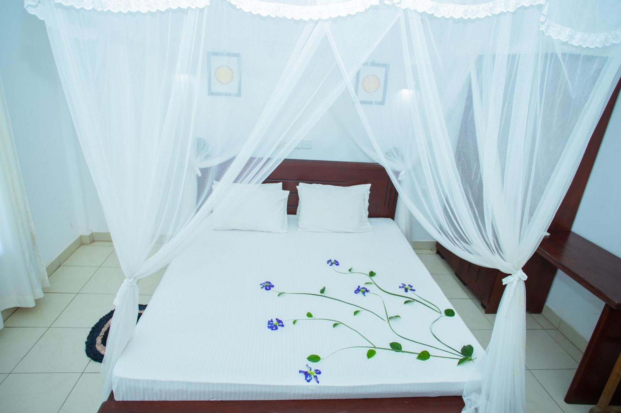 Ocean Of Life Ayurveda Hotel Индурува Экстерьер фото