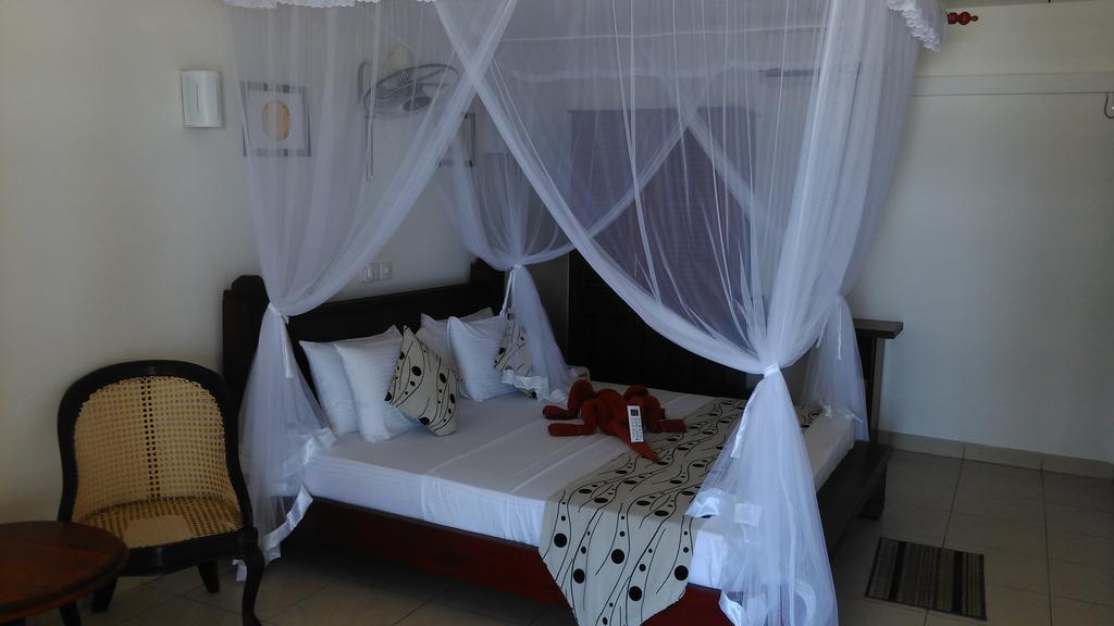Ocean Of Life Ayurveda Hotel Индурува Экстерьер фото